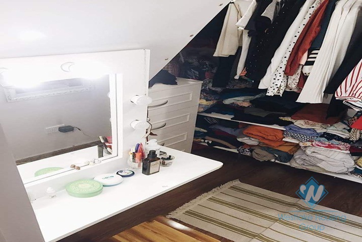 Beautiful 3-bedroom house for rent in Ba Dinh